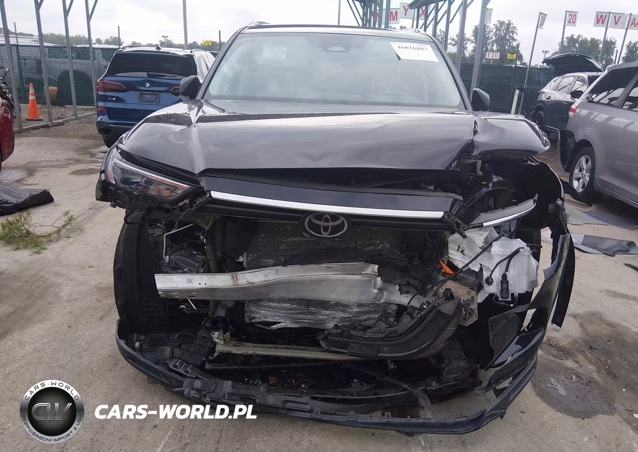 2024 Toyota Grand Highlander Xle VIN:5TDAAAB57RS054308 - 12