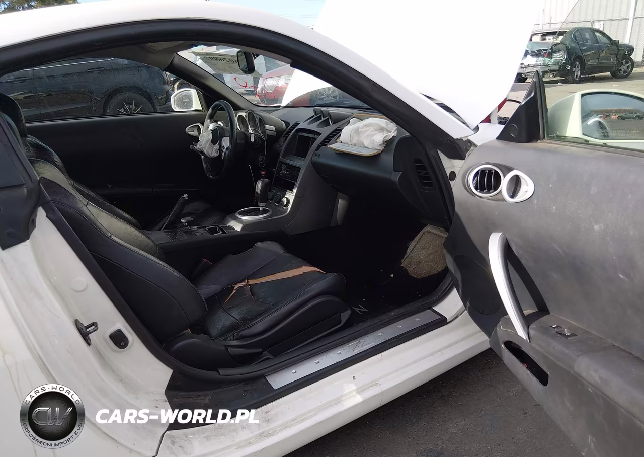 2003 Nissan 350Z Touring VIN:JN1AZ34D23T102804 - 5