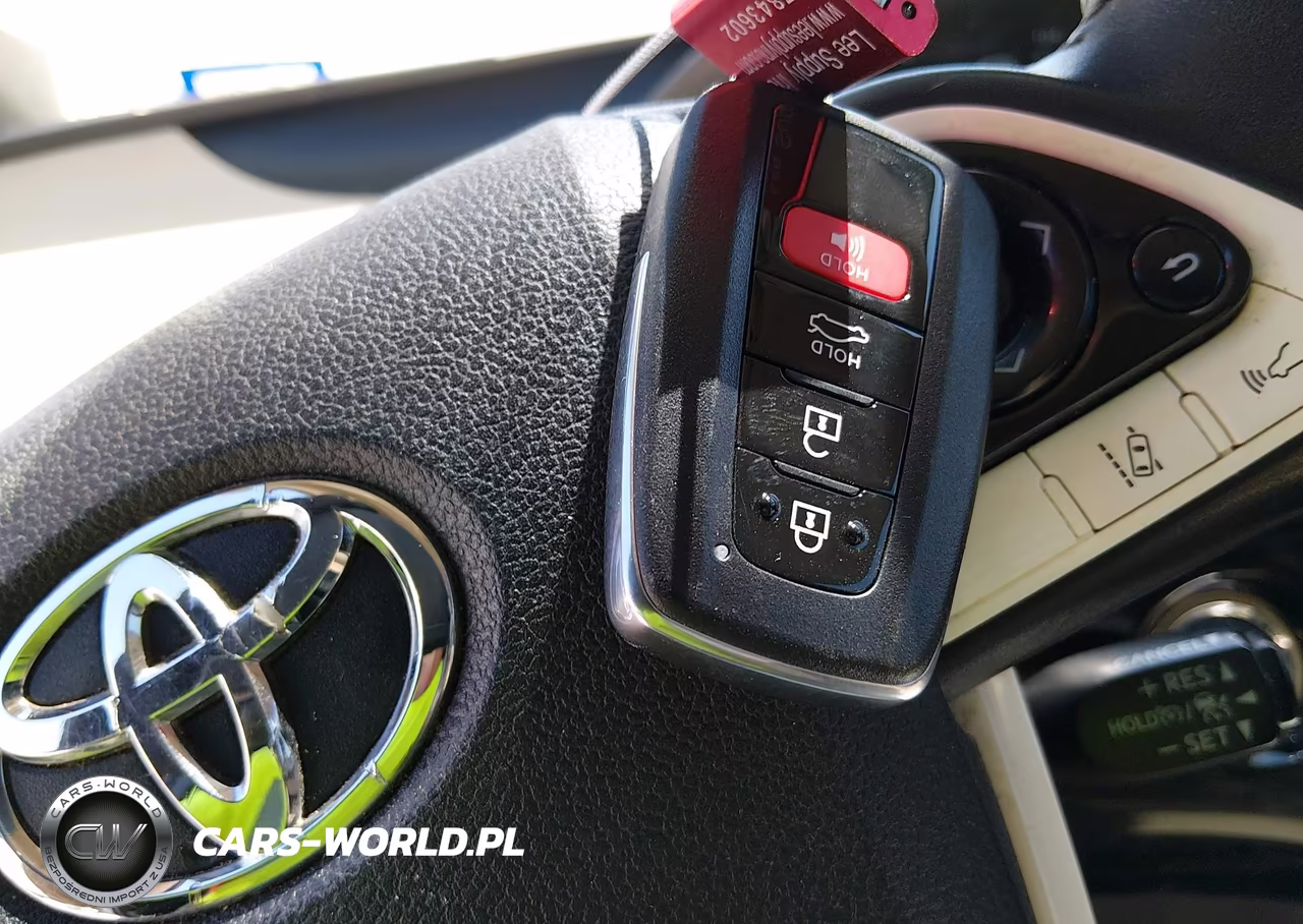 2017 Toyota Prius VIN:JTDKARFU1H3041591 - 11