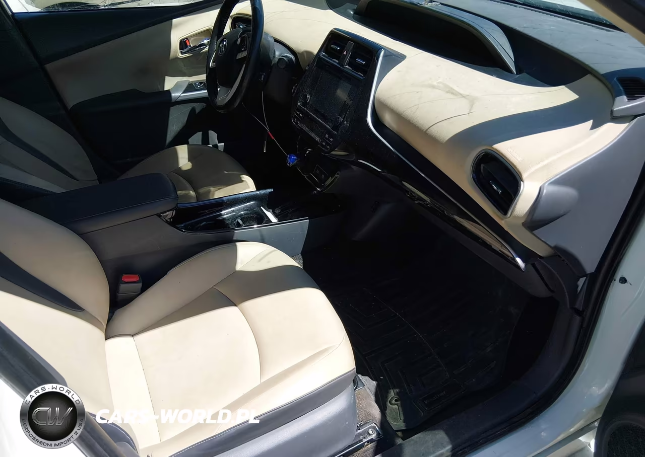 2017 Toyota Prius VIN:JTDKARFU1H3041591 - 5