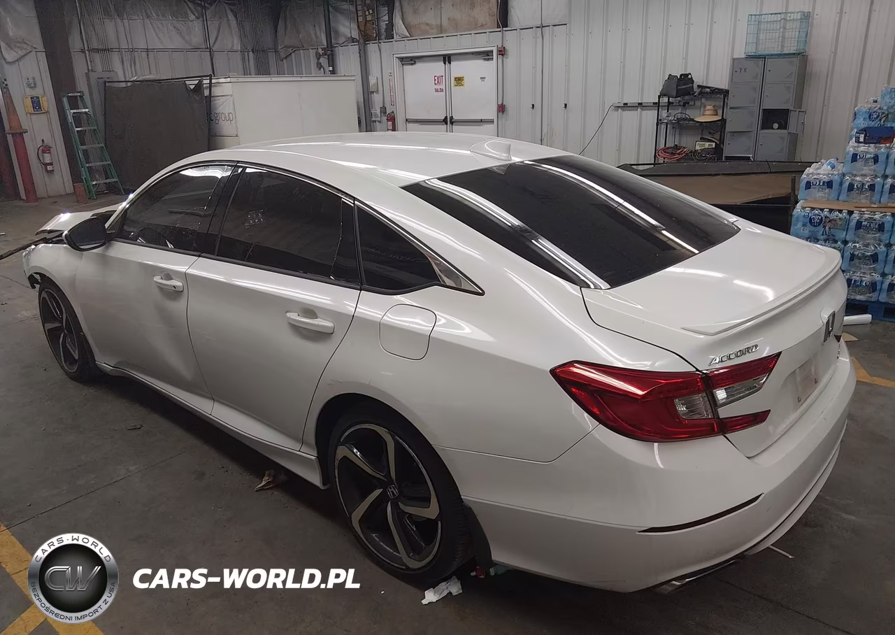 2018 Honda Accord Sport VIN:1HGCV1F38JA266093 - 3