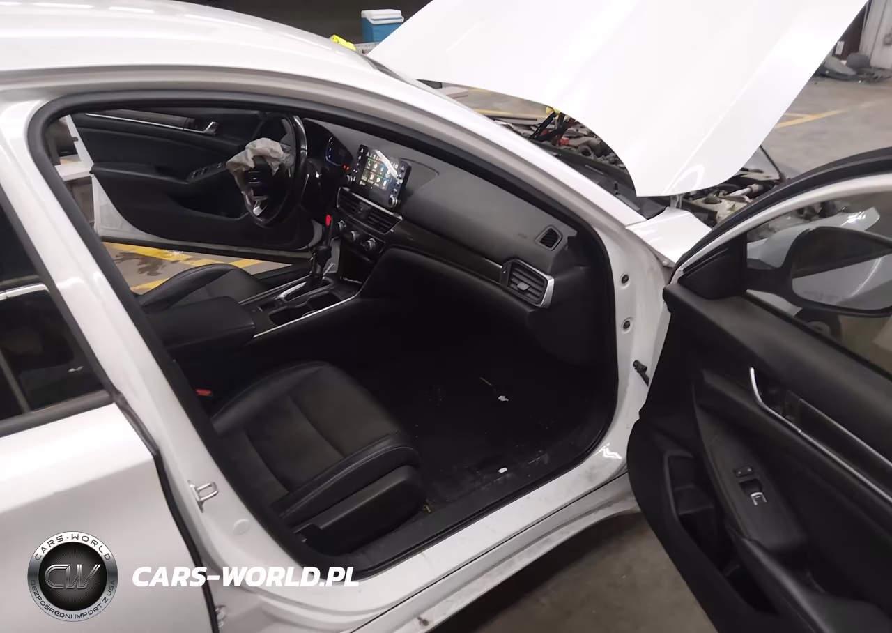 2018 Honda Accord Sport VIN:1HGCV1F38JA266093 - 5