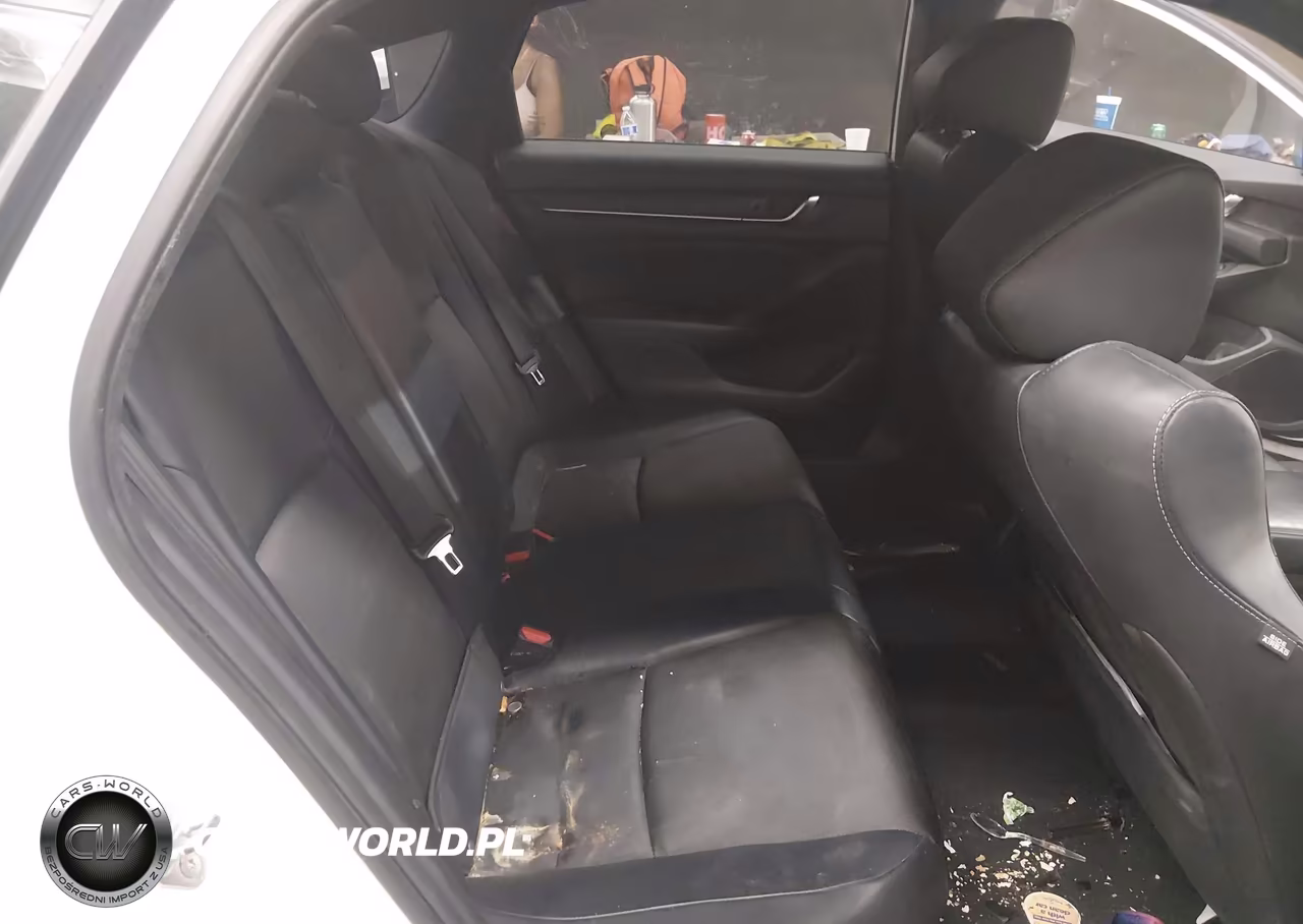 2018 Honda Accord Sport VIN:1HGCV1F38JA266093 - 8