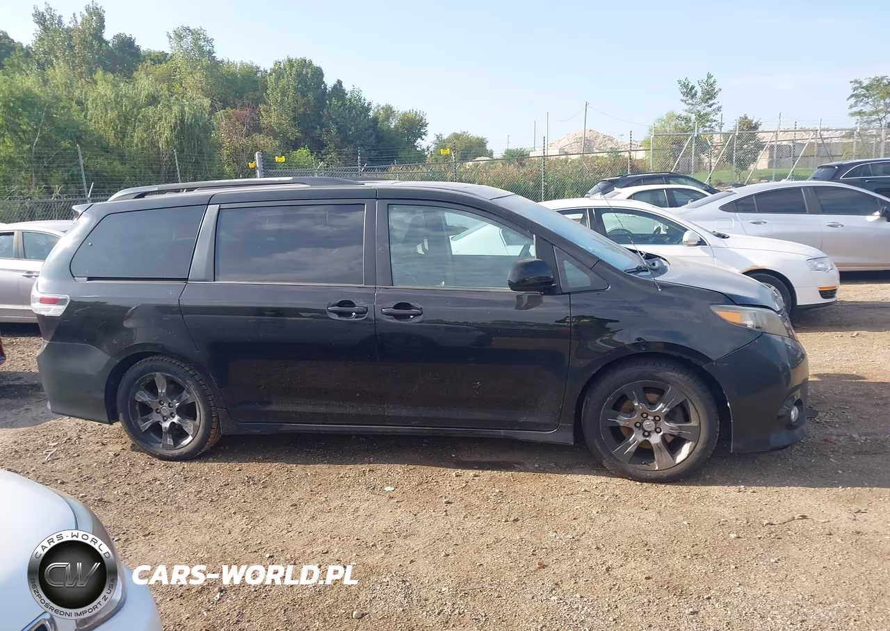 2012 Toyota Sienna Se 8 Passenger VIN:5TDXK3DC1CS193744 - 13