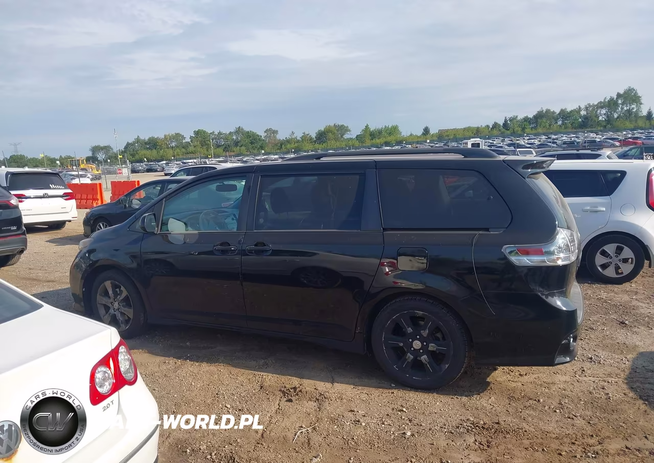 2012 Toyota Sienna Se 8 Passenger VIN:5TDXK3DC1CS193744 - 14