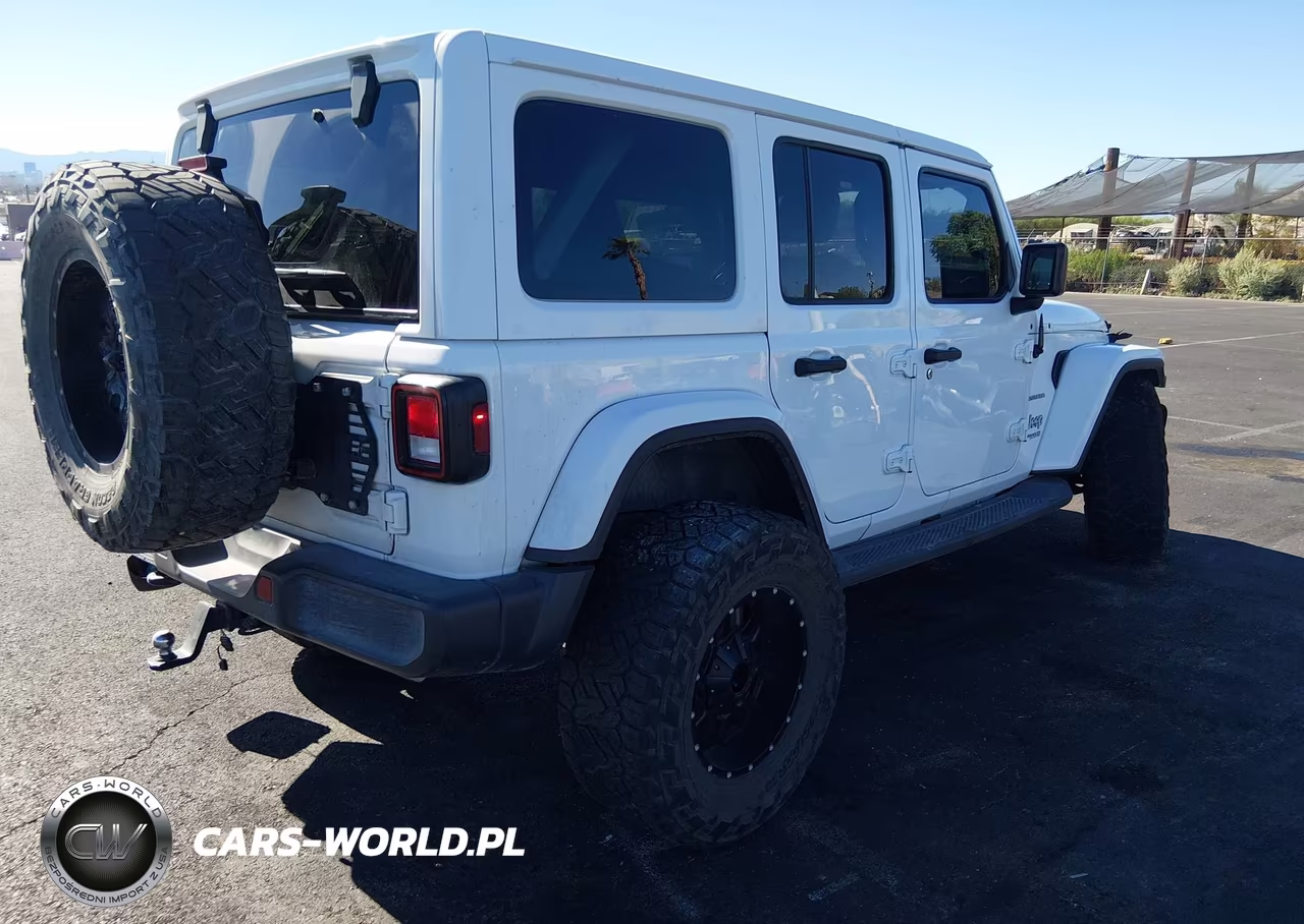 2019 Jeep Wrangler Unlimited Sahara VIN:1C4HJXEG7KW565070 - 4