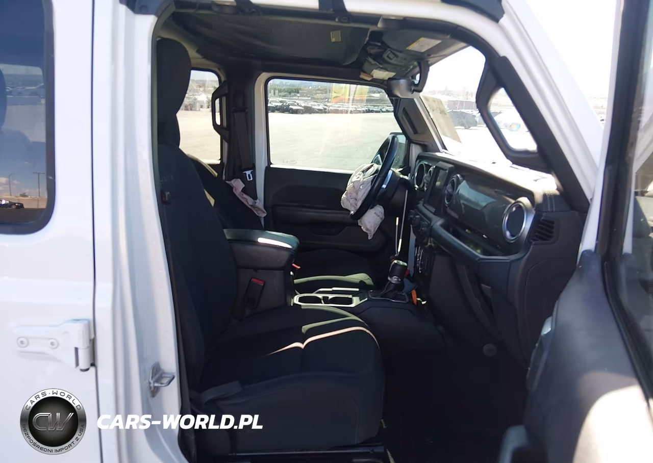 2019 Jeep Wrangler Unlimited Sahara VIN:1C4HJXEG7KW565070 - 5