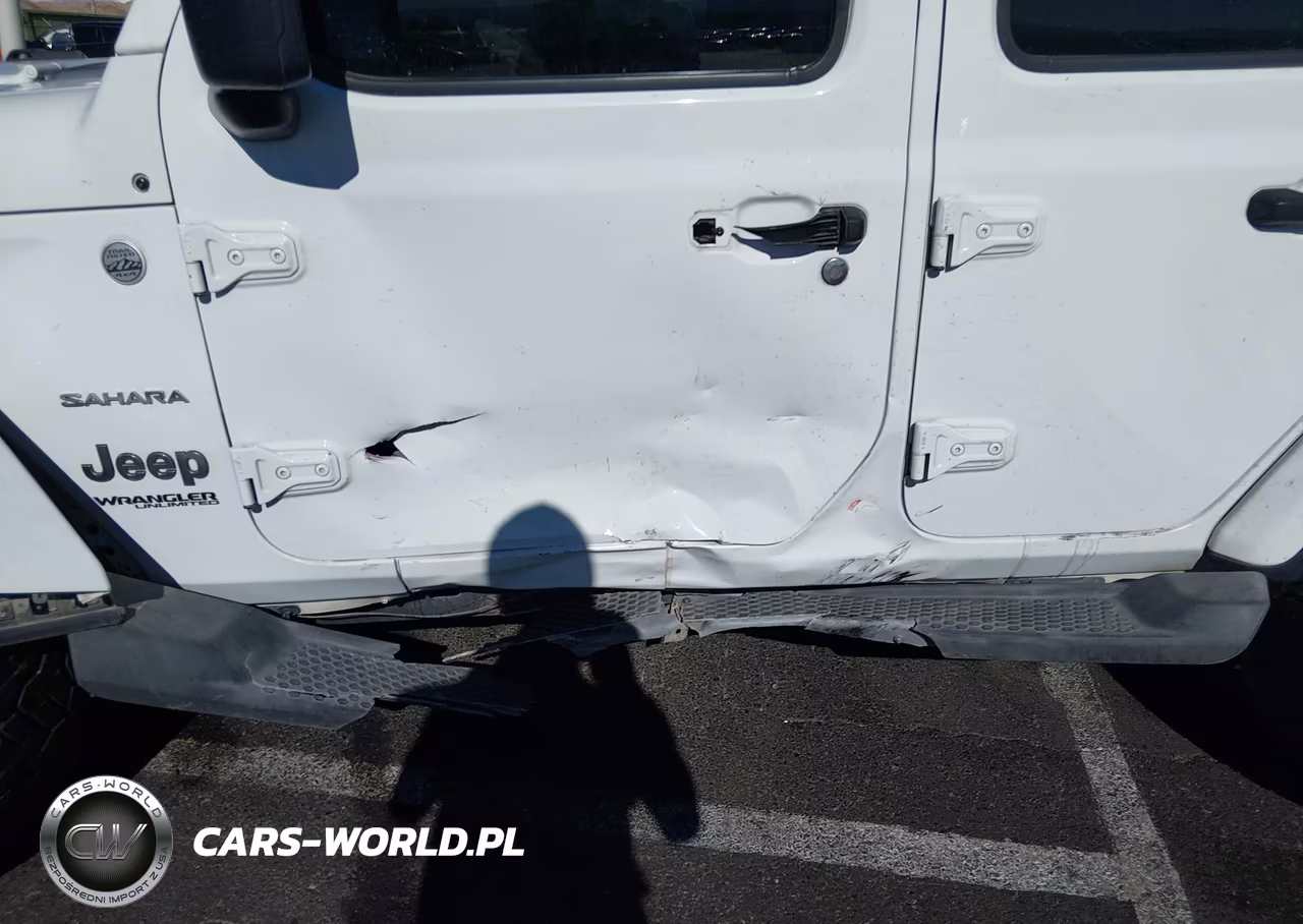 2019 Jeep Wrangler Unlimited Sahara VIN:1C4HJXEG7KW565070 - 6