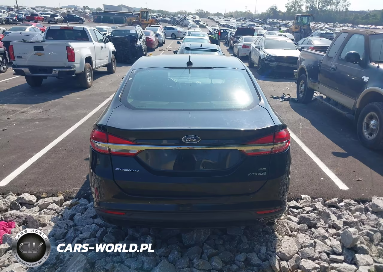 2018 Ford Fusion Hybrid Se VIN:3FA6P0LU5JR231150 - 16