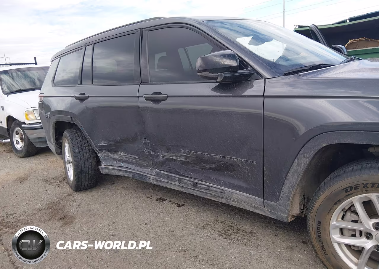 2025 Jeep Grand Cherokee L Altitude 4X2 VIN:1C4RJJAG8S8655923 - 6