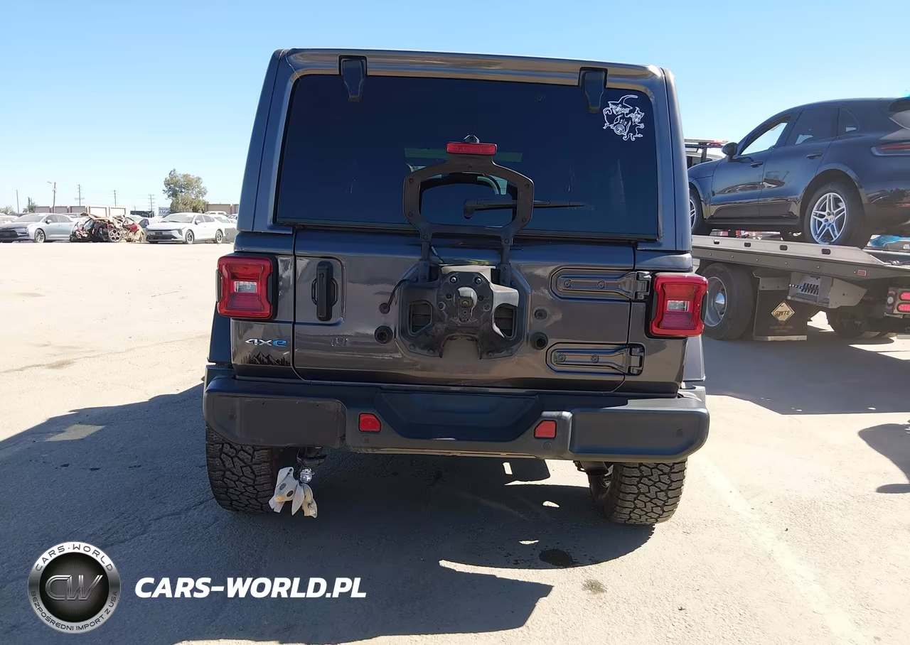 2021 Jeep Wrangler Unlimited Sahara 4Xe VIN:1C4JJXP61MW789363 - 16