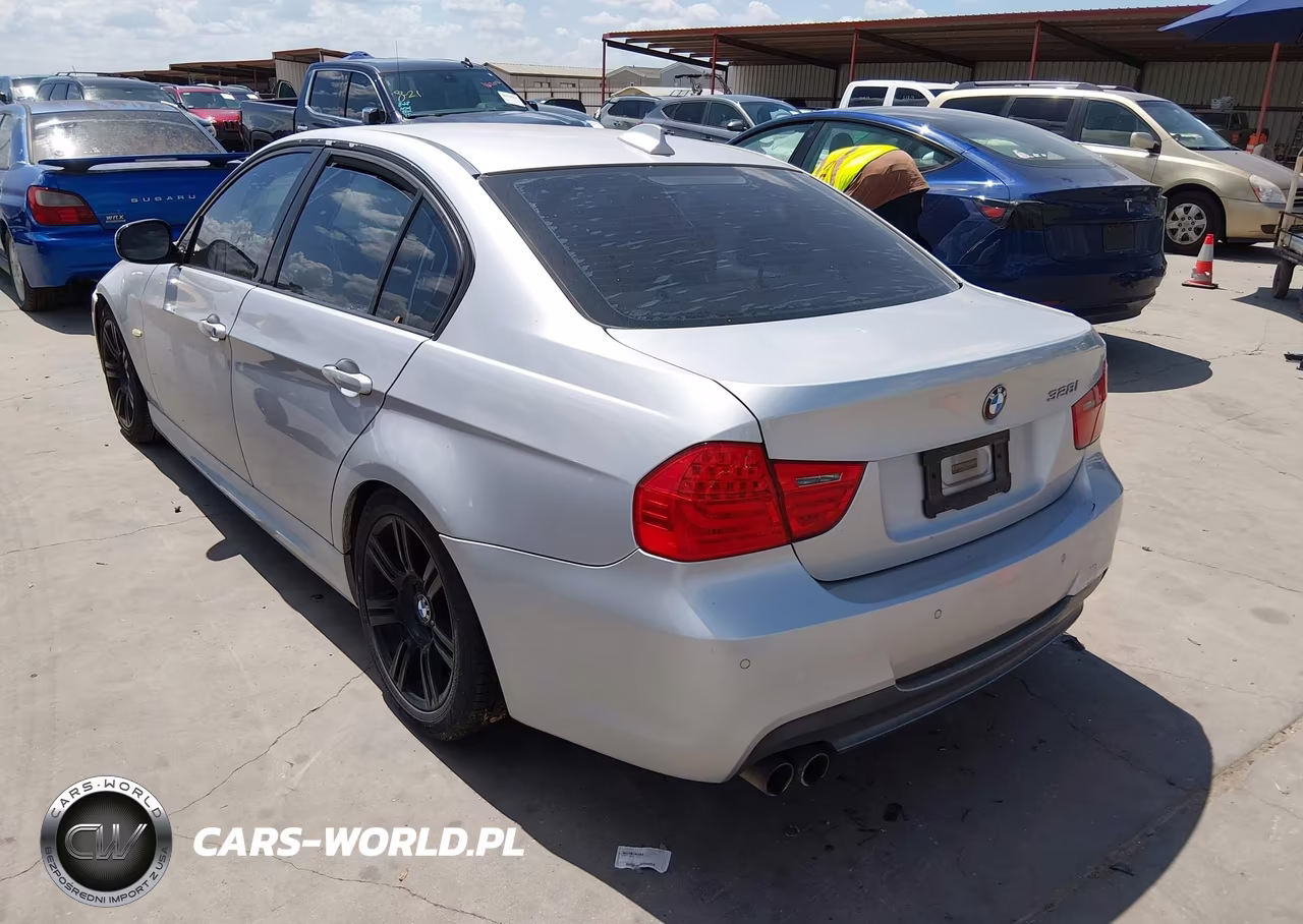 2009 BMW 328I VIN:WBAPH77539NM46142 - 3
