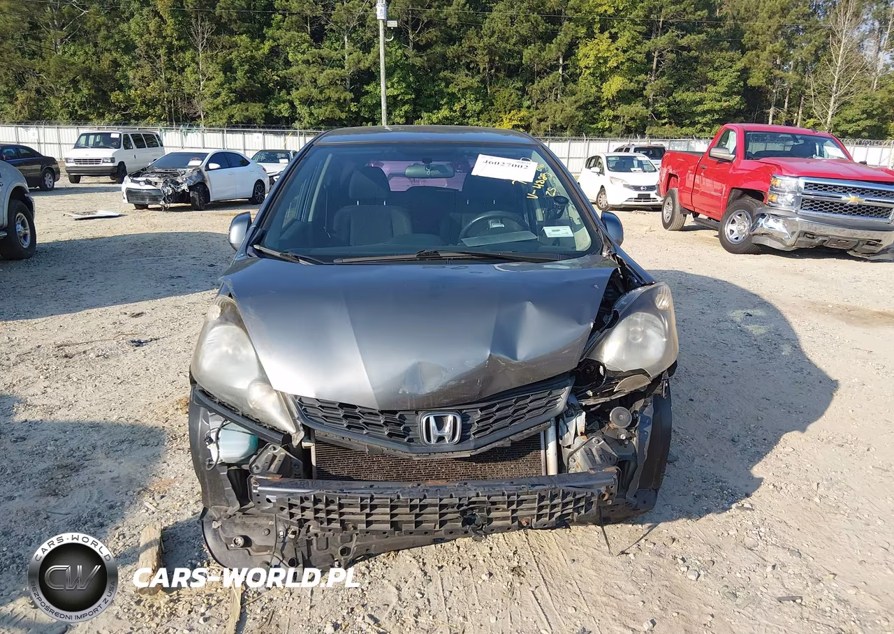 2012 Honda Fit Sport VIN:JHMGE8H56CC014825 - 13