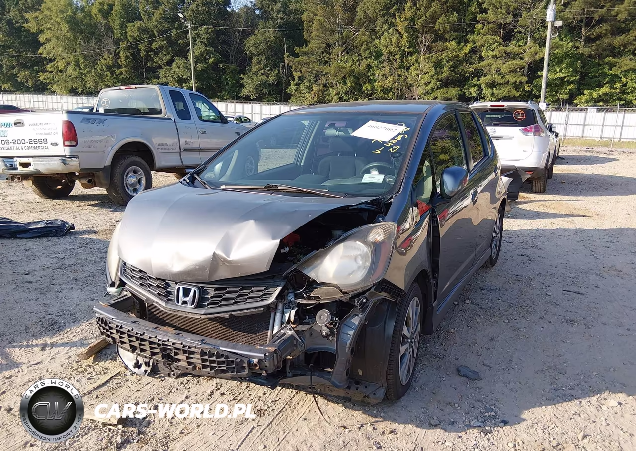 2012 Honda Fit Sport VIN:JHMGE8H56CC014825 - 6