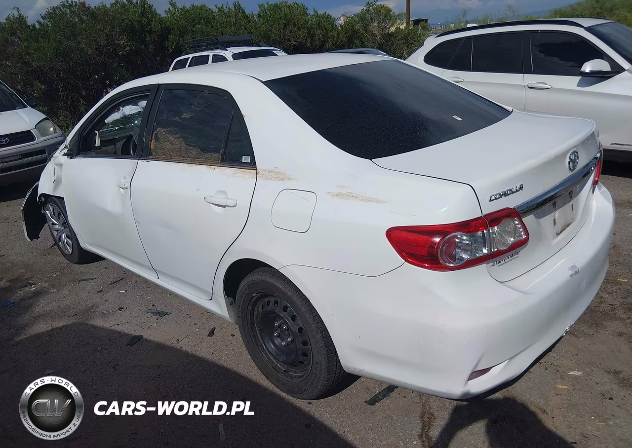 2013 Toyota Corolla Le VIN:5YFBU4EE6DP137366 - 3