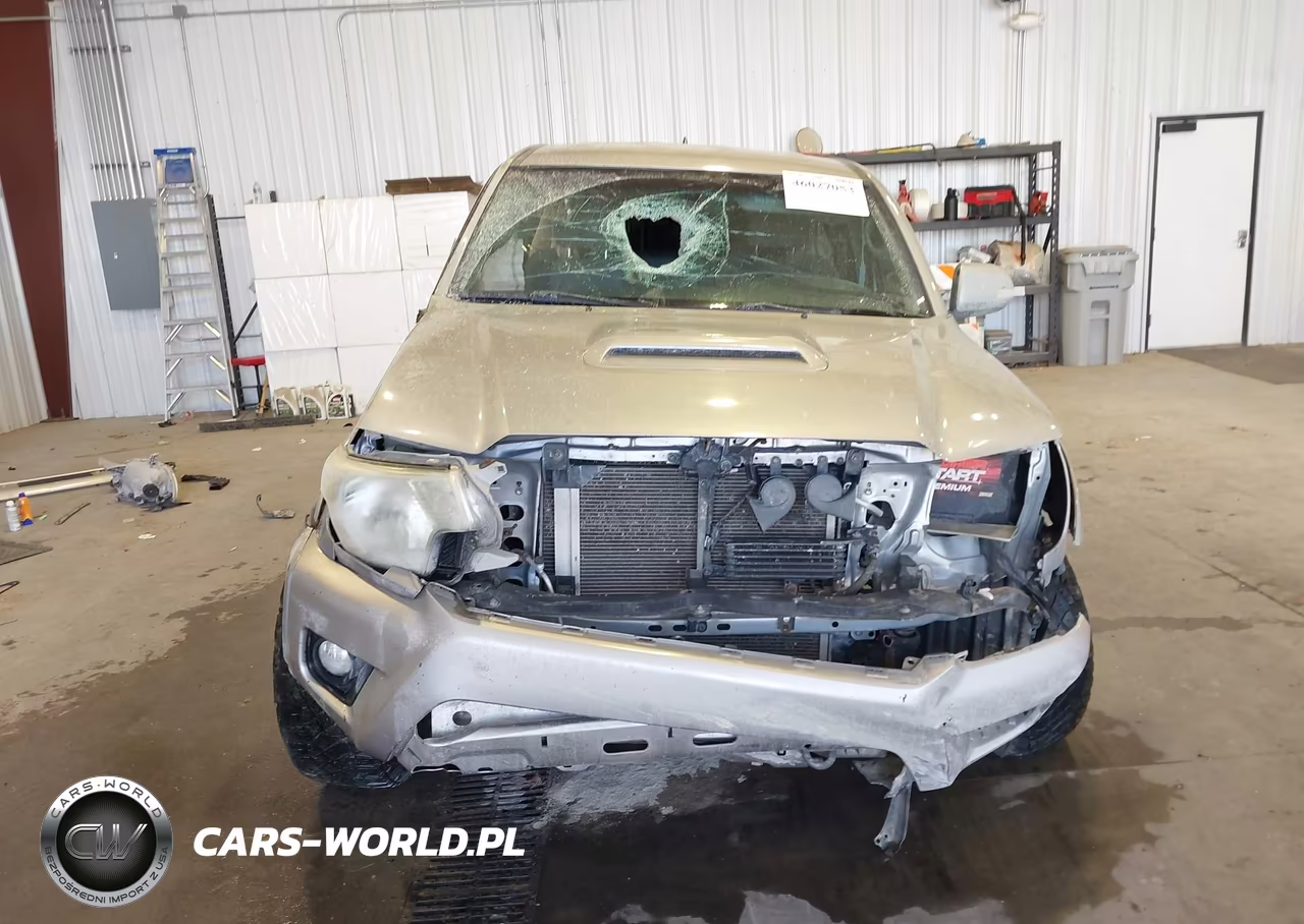 2015 Toyota Tacoma Base V6 VIN:5TFUU4EN4FX117744 - 13