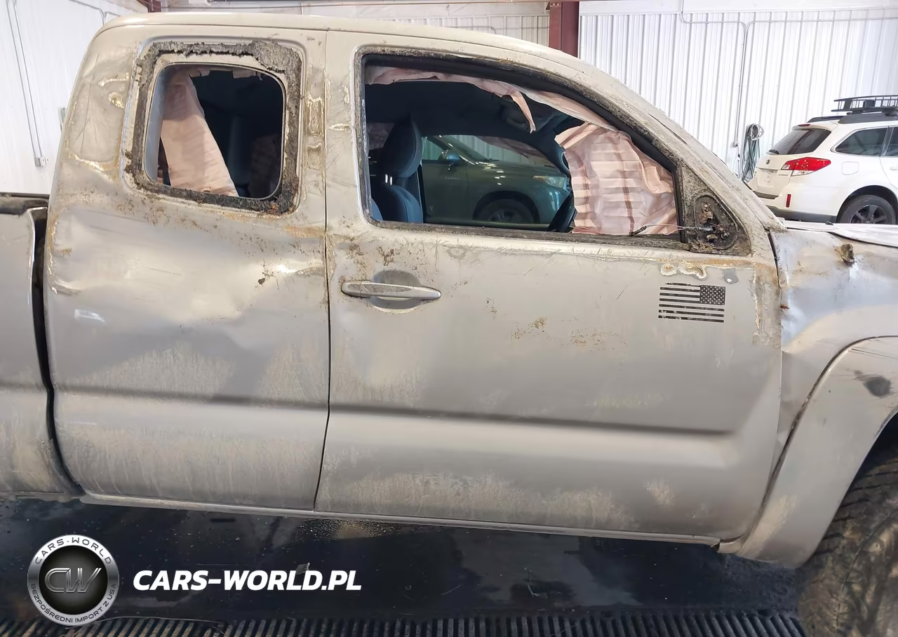 2015 Toyota Tacoma Base V6 VIN:5TFUU4EN4FX117744 - 6