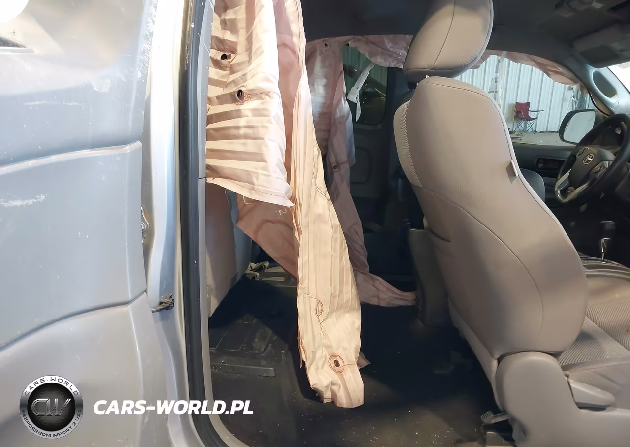2015 Toyota Tacoma Base V6 VIN:5TFUU4EN4FX117744 - 8