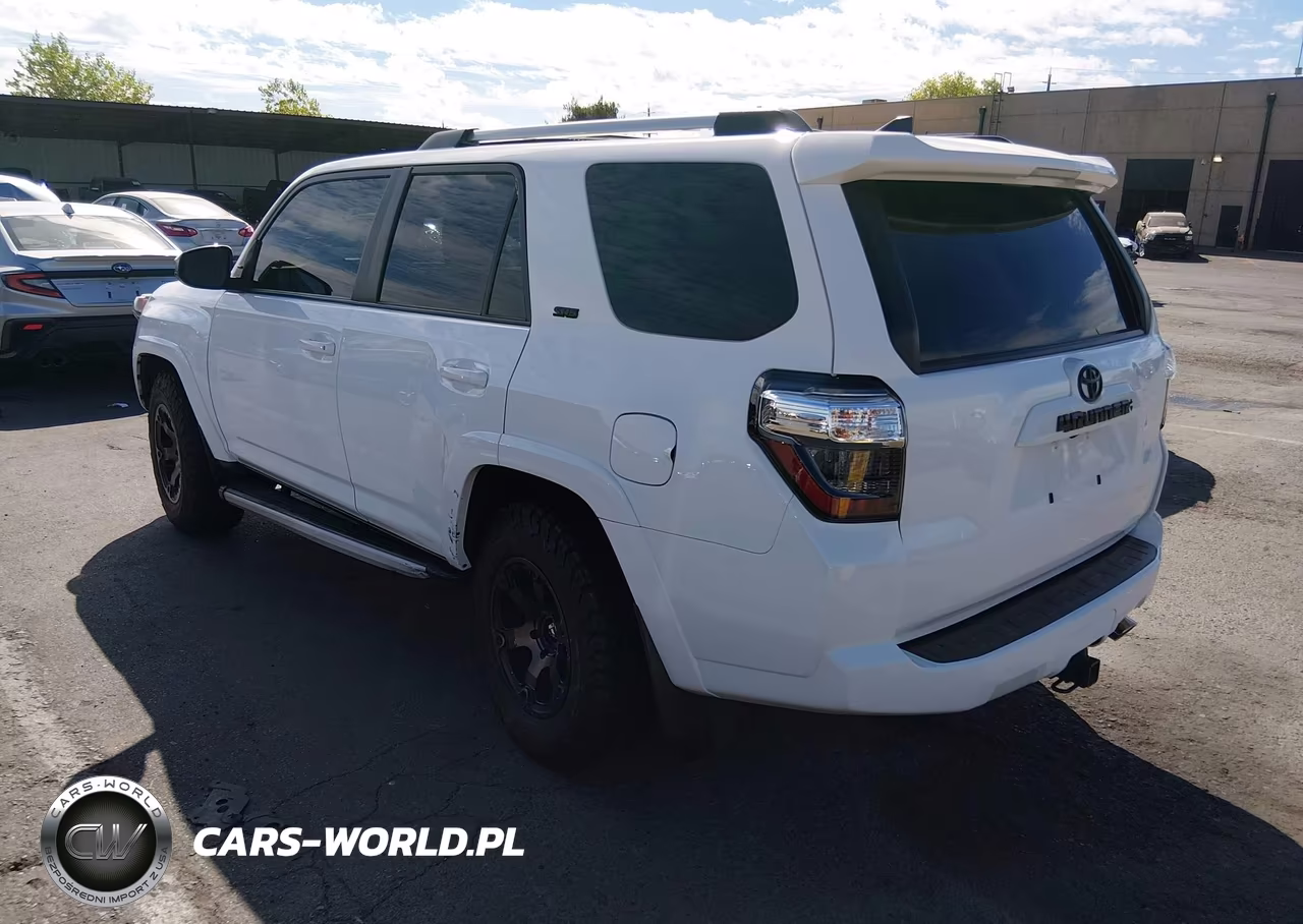 2022 Toyota 4Runner Sr5 VIN:JTEEU5JR8N5269972 - 3