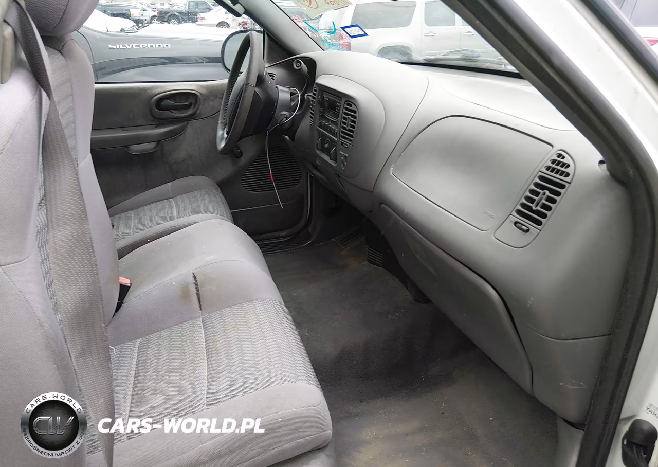 2003 Ford F-150 Xl-Xlt VIN:1FTRX172X3NB05863 - 5