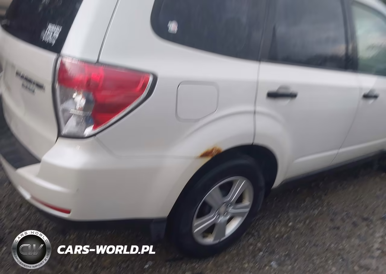 2011 Subaru Forester 2.5X VIN:JF2SHABC3BH732272 - 16