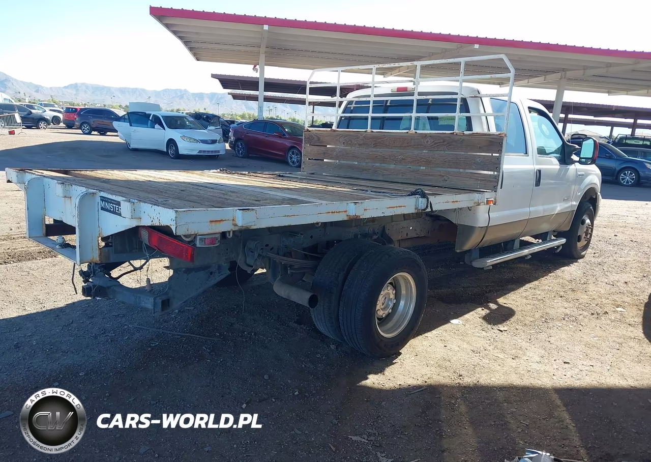 2005 Ford F-350 Lariat-Xl-Xlt VIN:1FTWW33P05EB09118 - 4