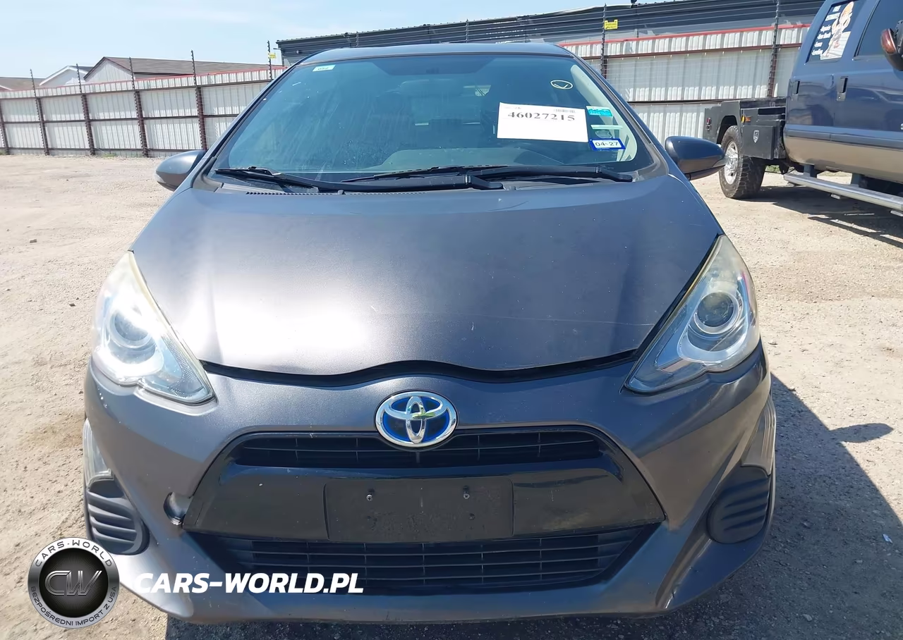 2016 Toyota Prius C Two VIN:JTDKDTB30G1130225 - 12