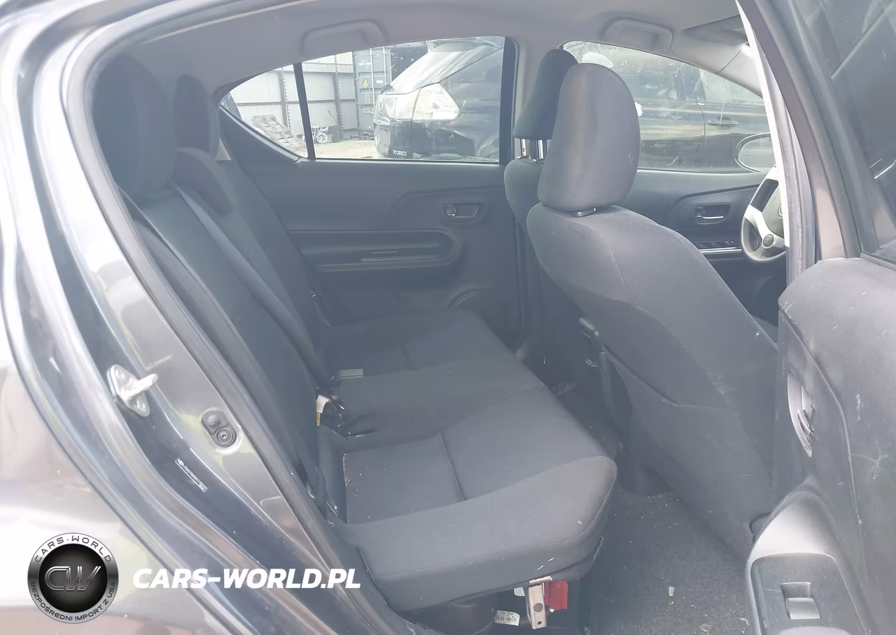 2016 Toyota Prius C Two VIN:JTDKDTB30G1130225 - 8