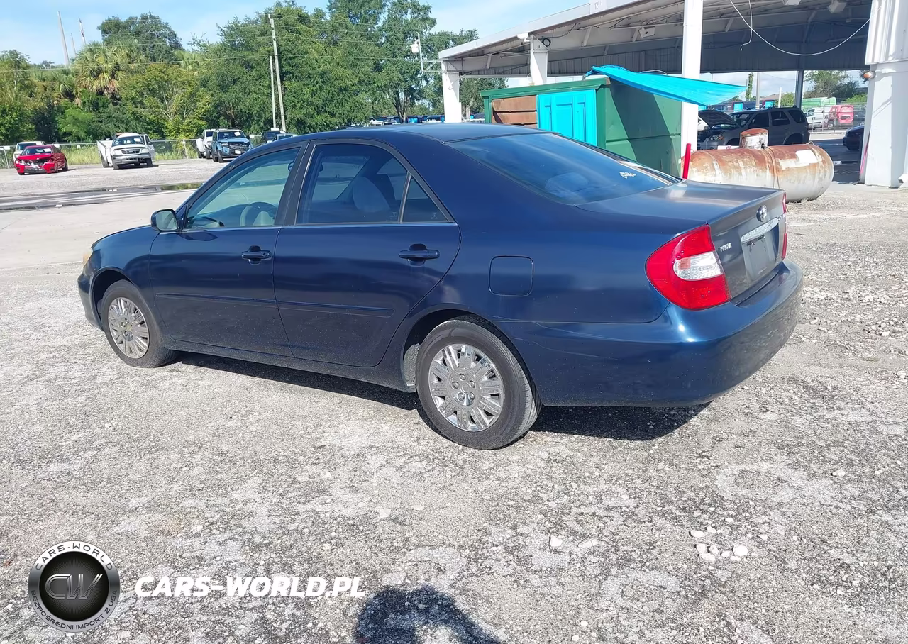 2003 Toyota Camry Le VIN:4T1BE32K33U196874 - 3
