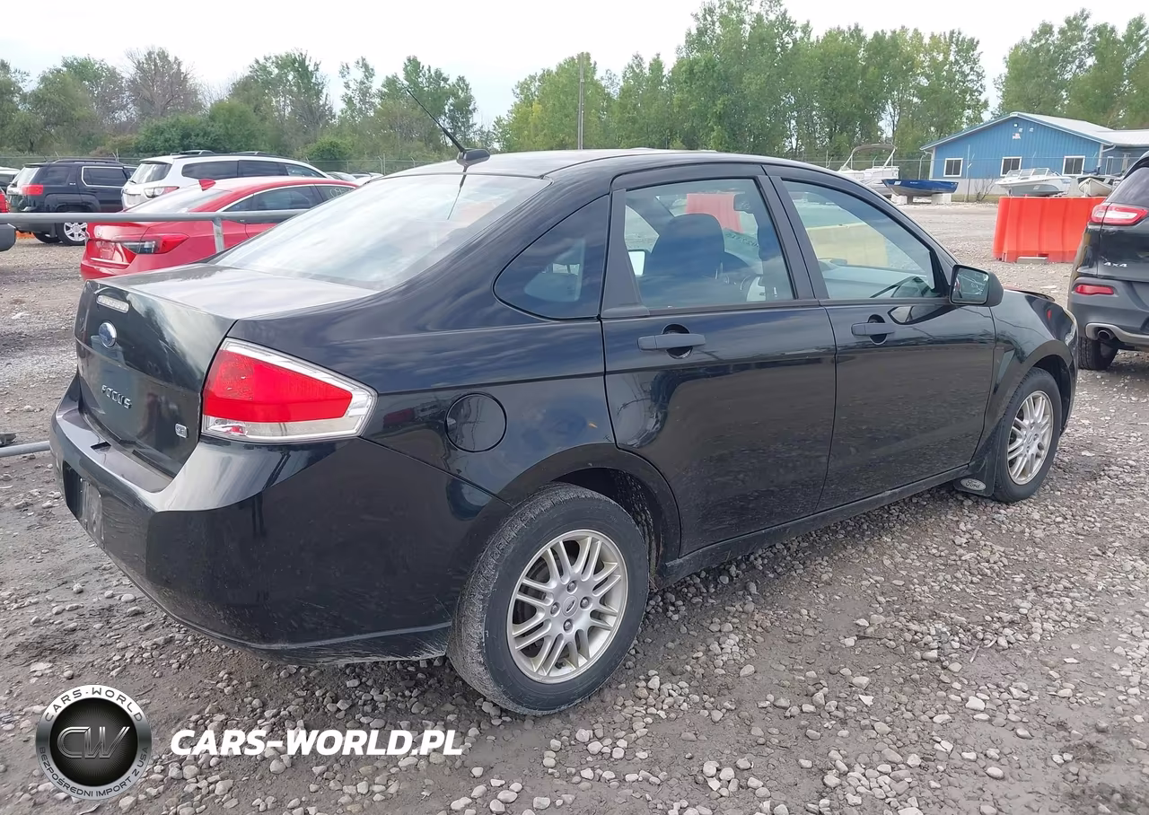 2011 Ford Focus Se VIN:1FAHP3FN9BW194178 - 4