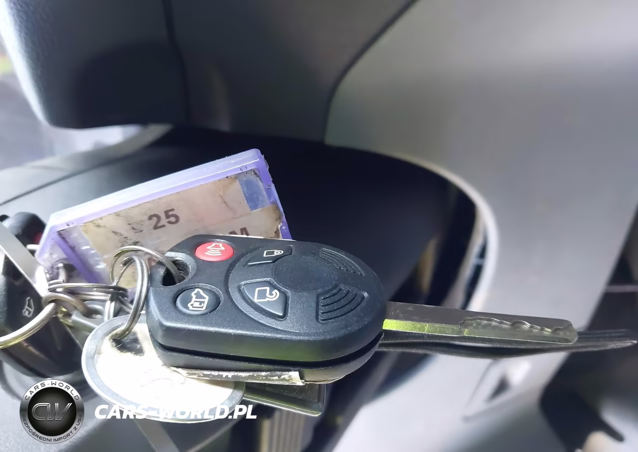 2019 Ford Transit-250 VIN:1FTYR3XM8KKB17416 - 11
