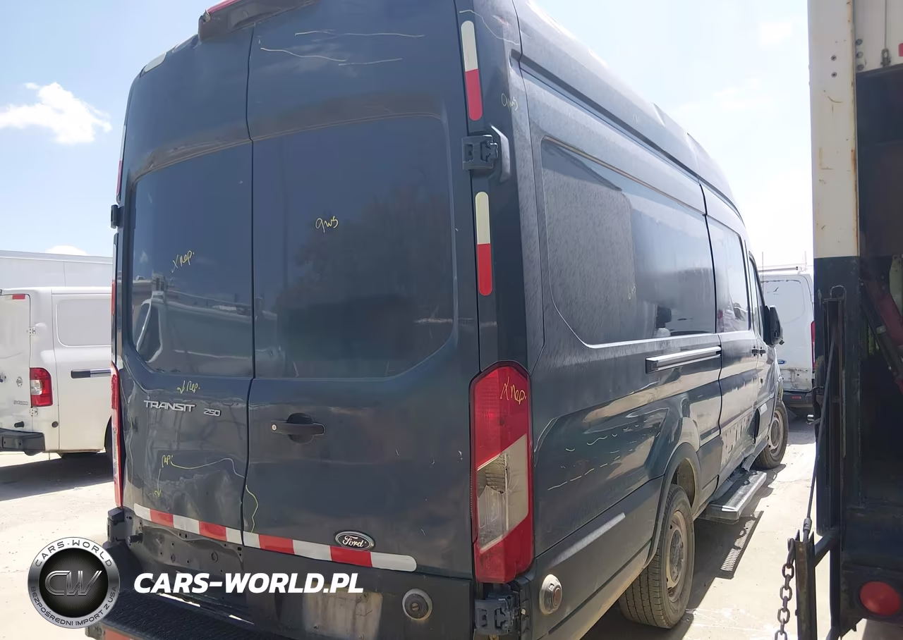 2019 Ford Transit-250 VIN:1FTYR3XM3KKB33331 - 4