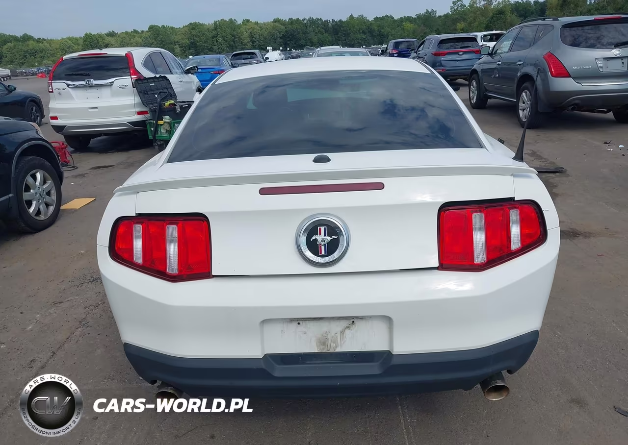 2012 Ford Mustang V6 Premium VIN:1ZVBP8AM9C5209584 - 16
