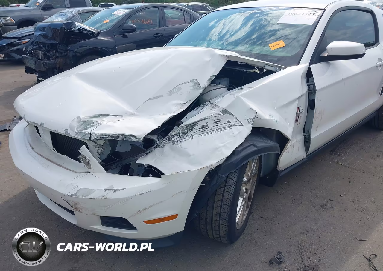 2012 Ford Mustang V6 Premium VIN:1ZVBP8AM9C5209584 - 6
