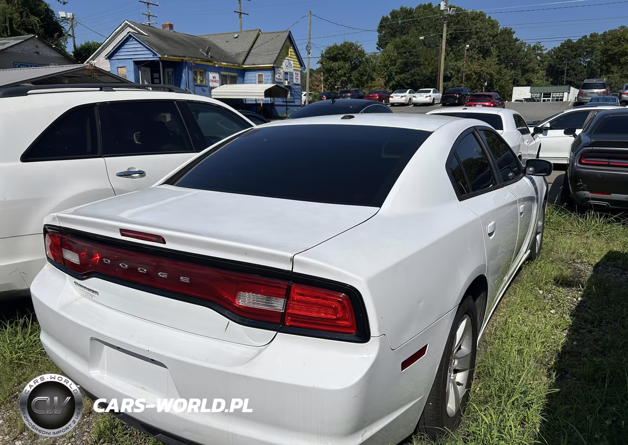 2013 Dodge Charger Se VIN:2C3CDXBG8DH584173 - 4