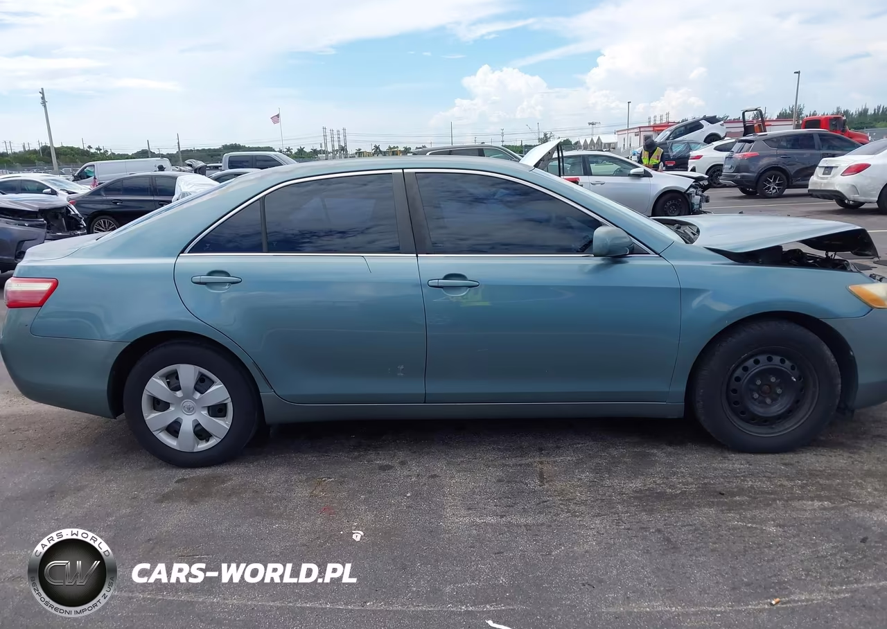 2009 Toyota Camry Le VIN:4T1BE46K09U820039 - 12