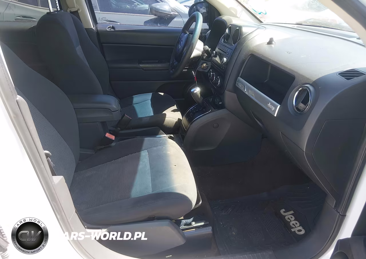 2016 Jeep Compass Sport VIN:1C4NJCBA6GD512990 - 5