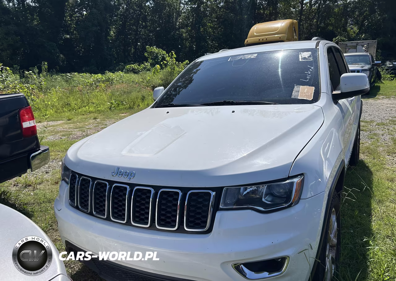 2017 Jeep Grand Cherokee Laredo 4X2 VIN:1C4RJEAG5HC656573 - 2