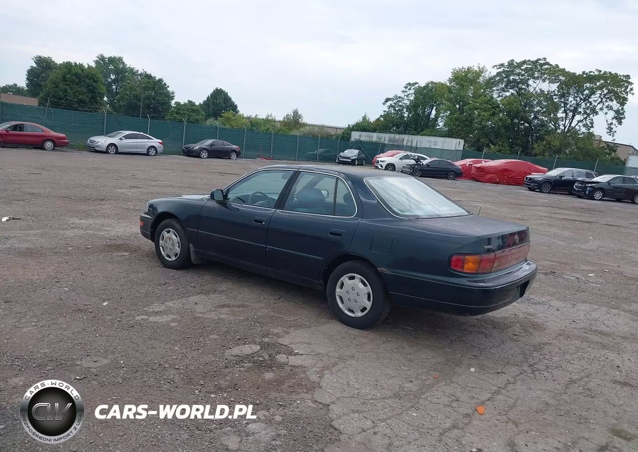 1992 Toyota Camry Le VIN:4T1SK12EXNU010760 - 3