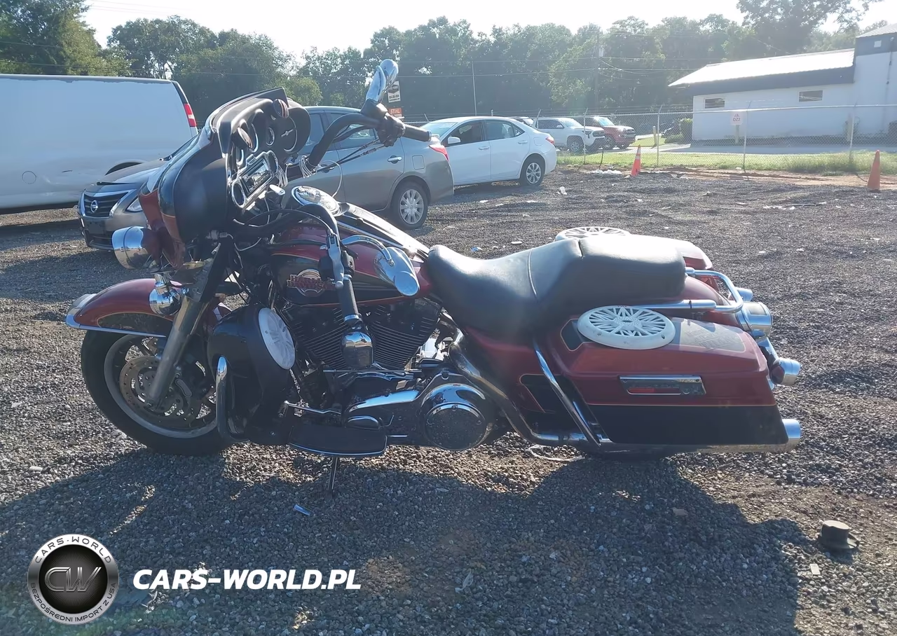 2007 Harley-Davidson Flhtcui VIN:1HD1FC4117Y633818 - 12