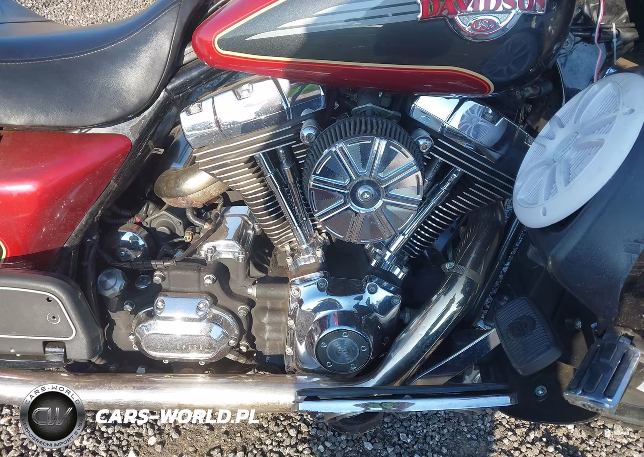 2007 Harley-Davidson Flhtcui VIN:1HD1FC4117Y633818 - 8