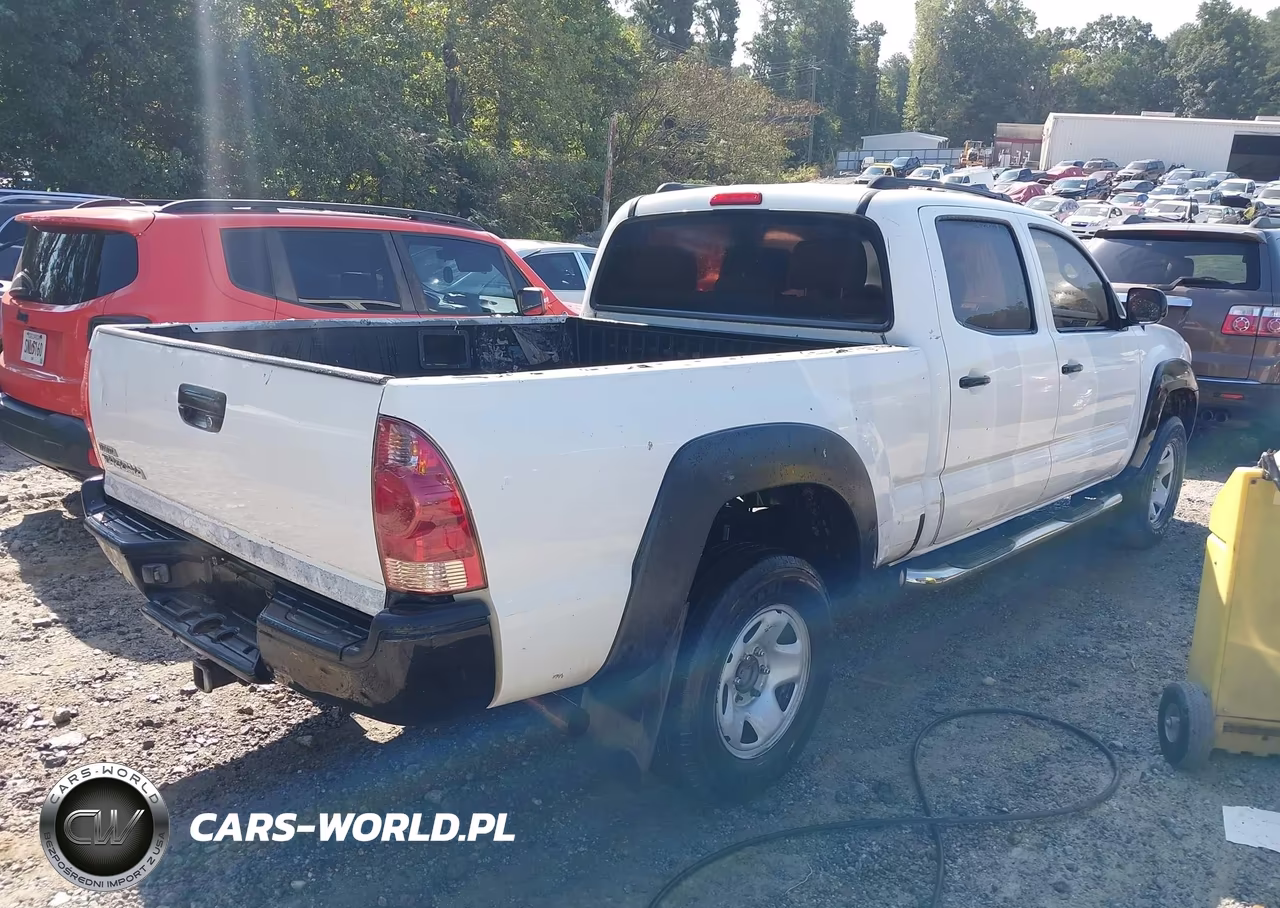 2007 Toyota Tacoma Prerunner V6 VIN:5TEKU72N87Z404558 - 4