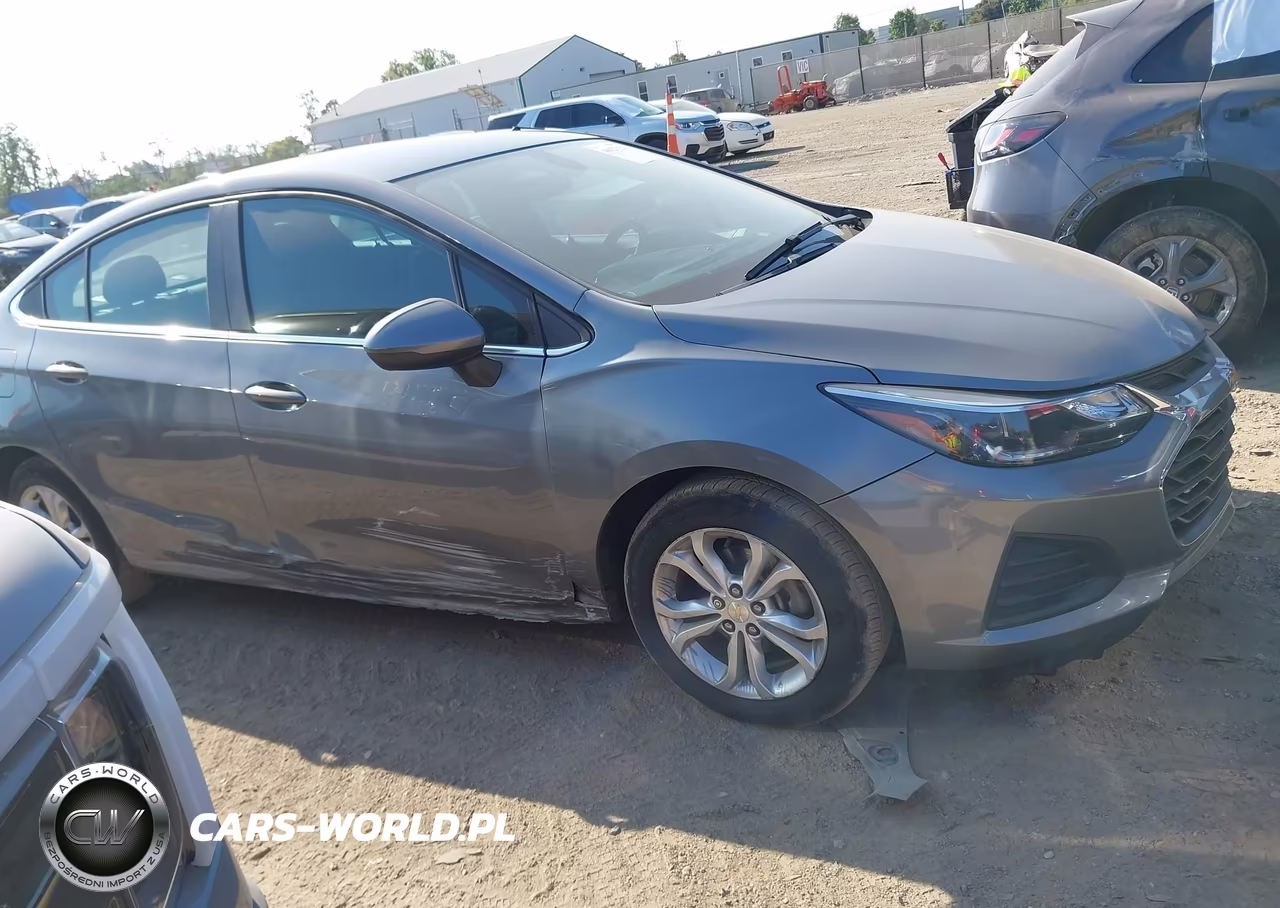 2019 Chevrolet Cruze Lt VIN:1G1BE5SM8K7123135 - 13
