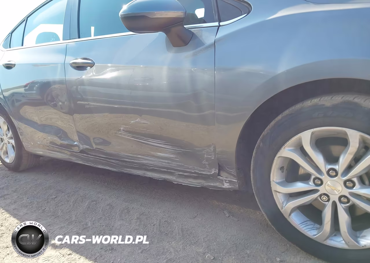 2019 Chevrolet Cruze Lt VIN:1G1BE5SM8K7123135 - 6