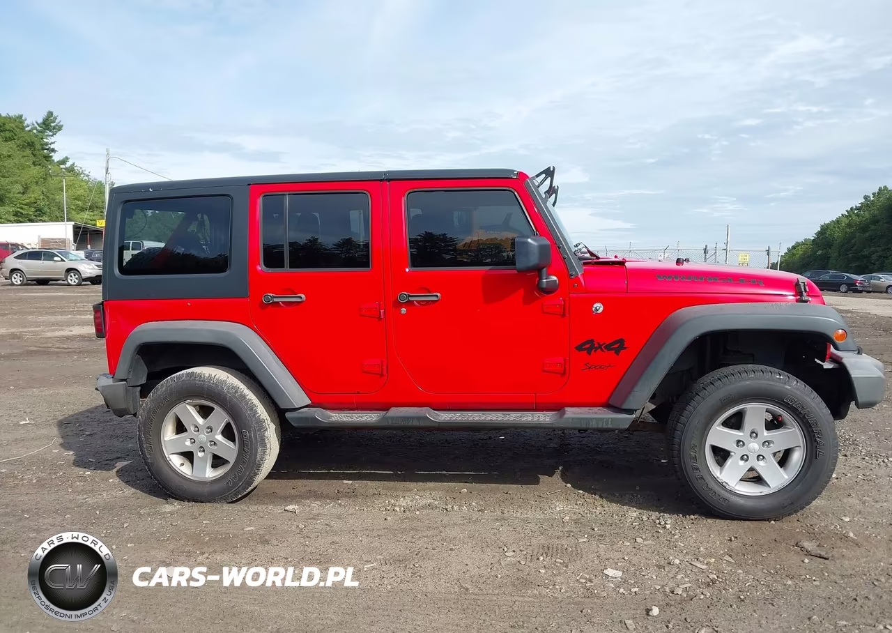 2014 Jeep Wrangler Unlimited Sport VIN:1C4HJWDG6EL320827 - 13