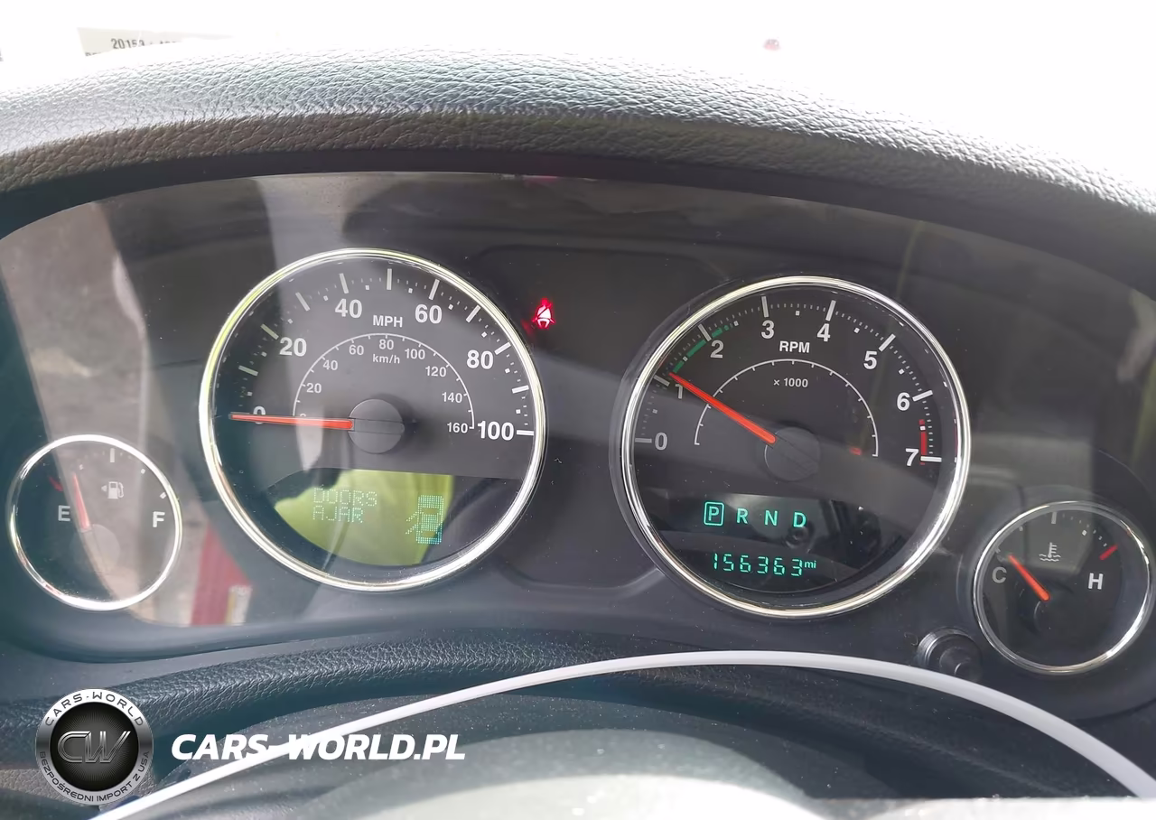 2014 Jeep Wrangler Unlimited Sport VIN:1C4HJWDG6EL320827 - 7