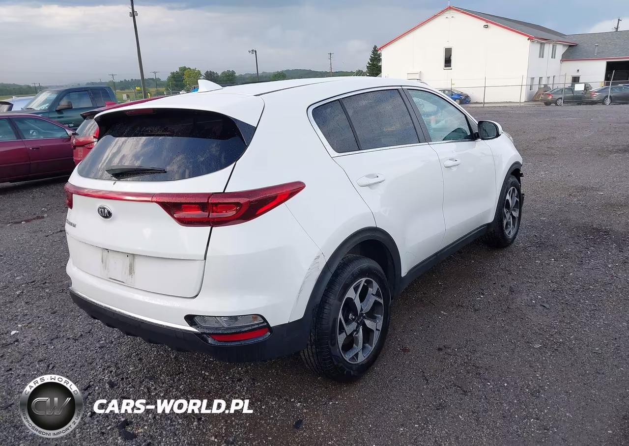 2021 Kia Sportage Lx VIN:KNDPM3AC4M7898399 - 4