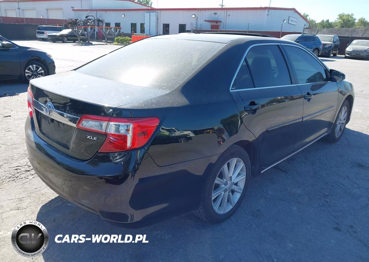 2013 Toyota Camry Xle VIN:4T4BF1FK5DR312370 - 4