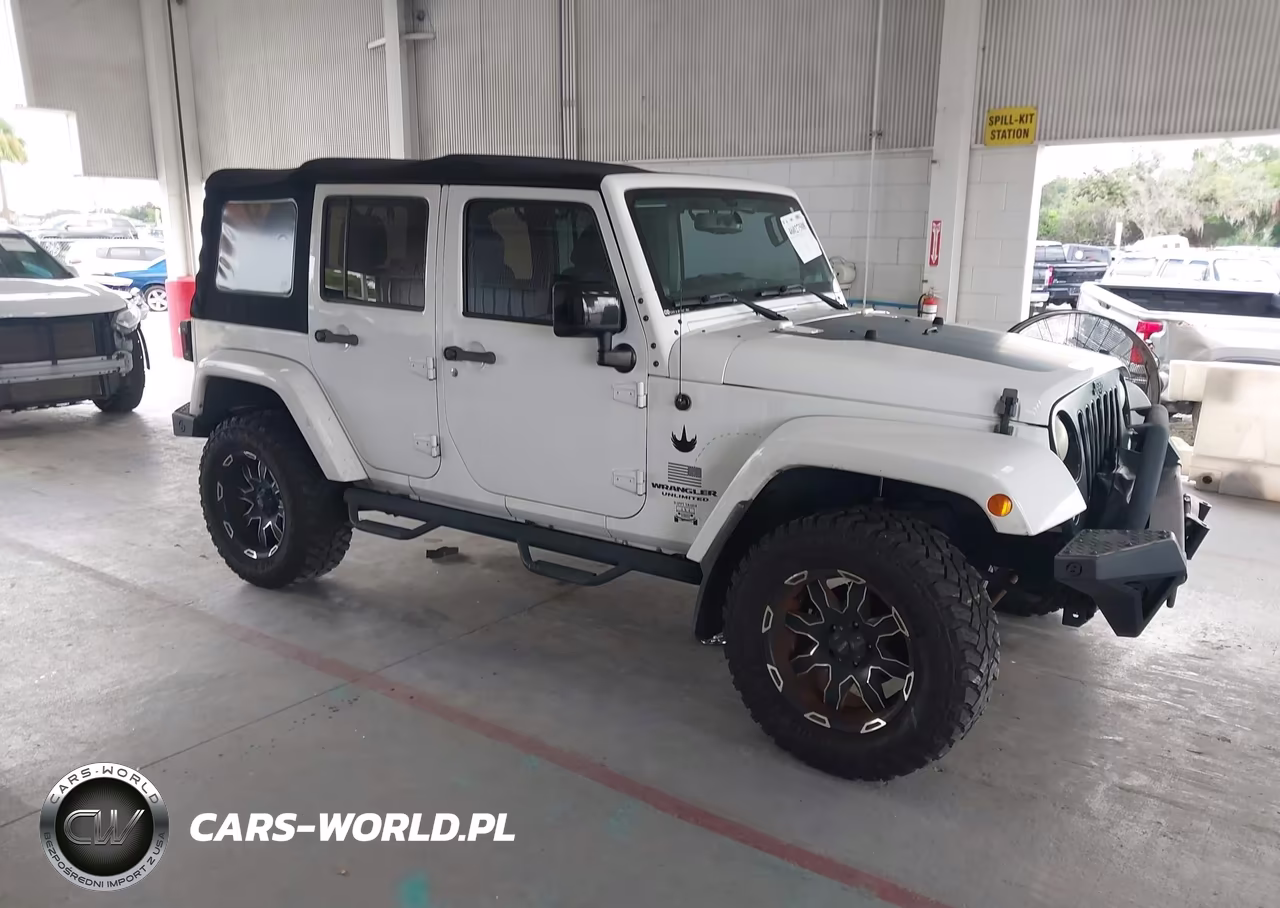 2014 Jeep Wrangler Unlimited Altitude – zdjęcie 1 z 16
