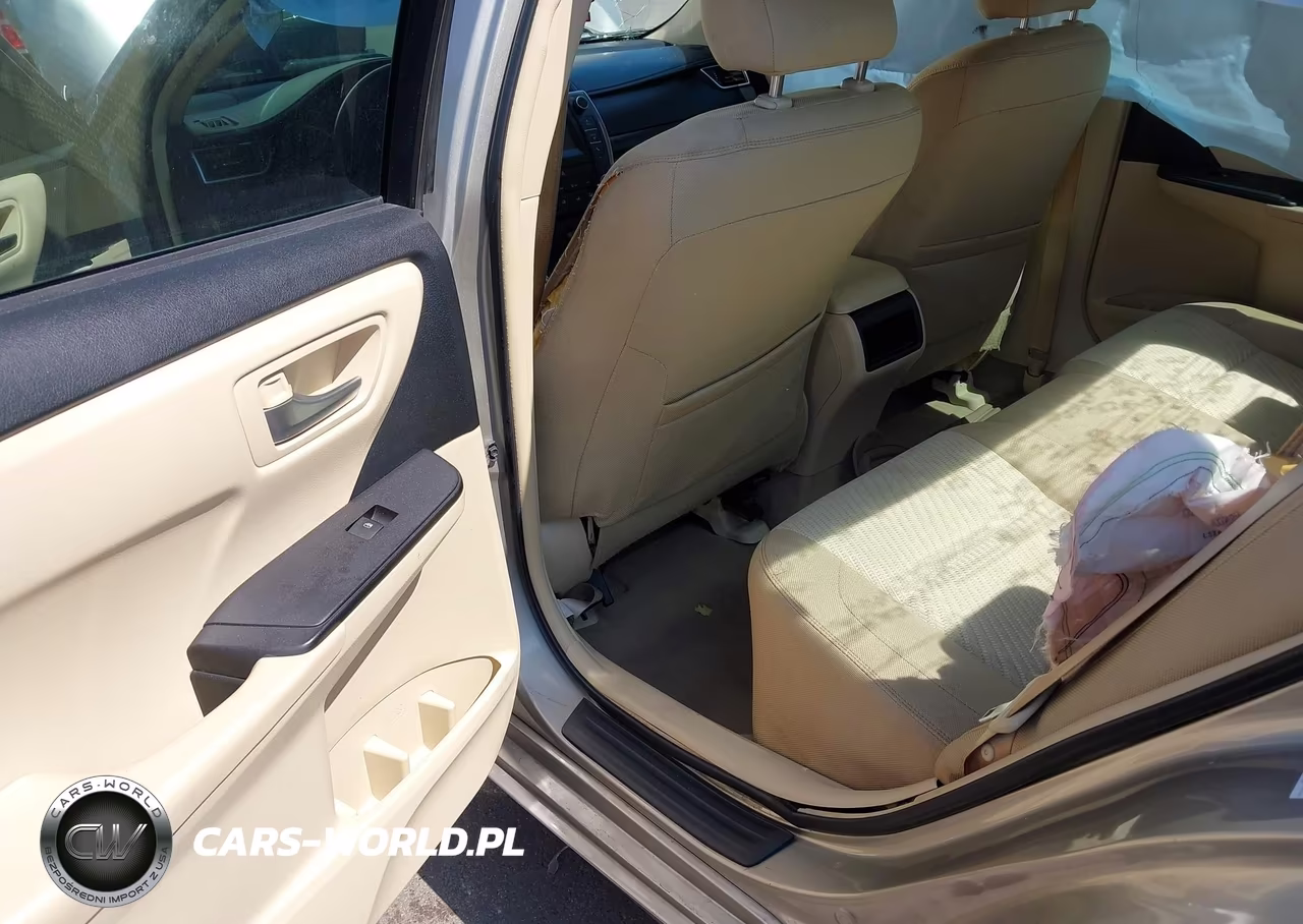 2016 Toyota Camry Le VIN:4T4BF1FK8GR517539 - 8